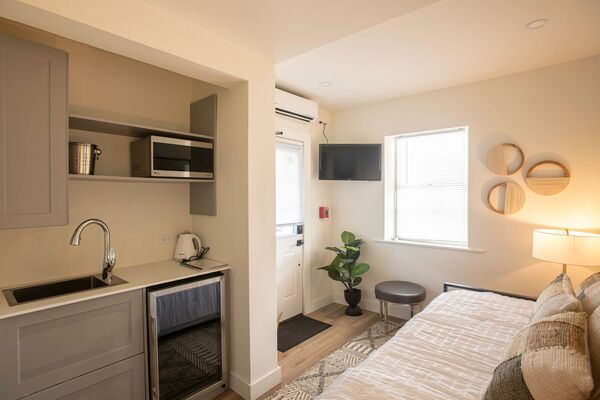 Main Villa Ground Floor Bachelor Photo 1